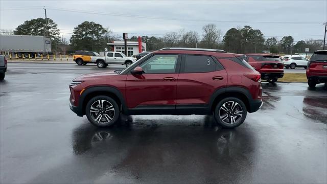 new 2025 Chevrolet TrailBlazer car, priced at $28,505