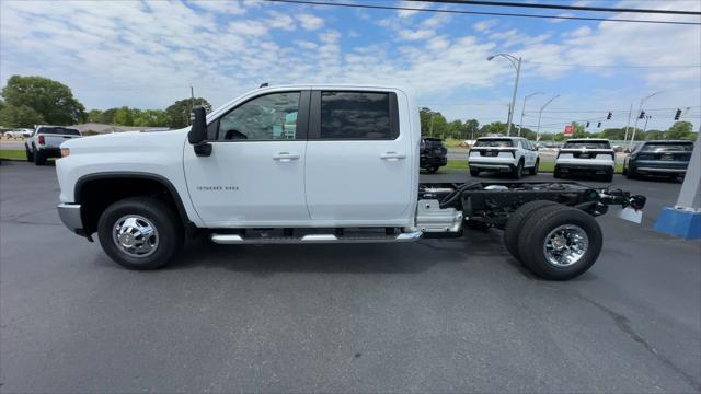 new 2025 Chevrolet Silverado 3500 car, priced at $66,113