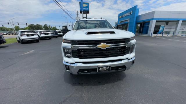 new 2025 Chevrolet Silverado 3500 car, priced at $66,113