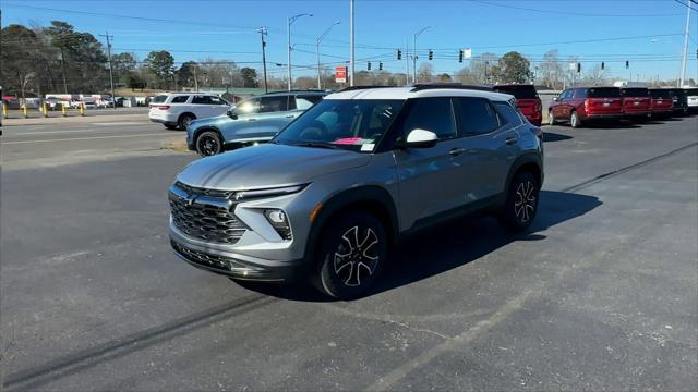 new 2025 Chevrolet TrailBlazer car, priced at $30,620