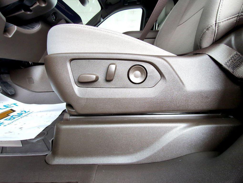 new 2025 Chevrolet Tahoe car, priced at $61,104