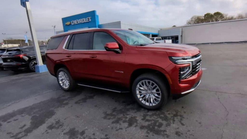 new 2025 Chevrolet Tahoe car, priced at $61,104