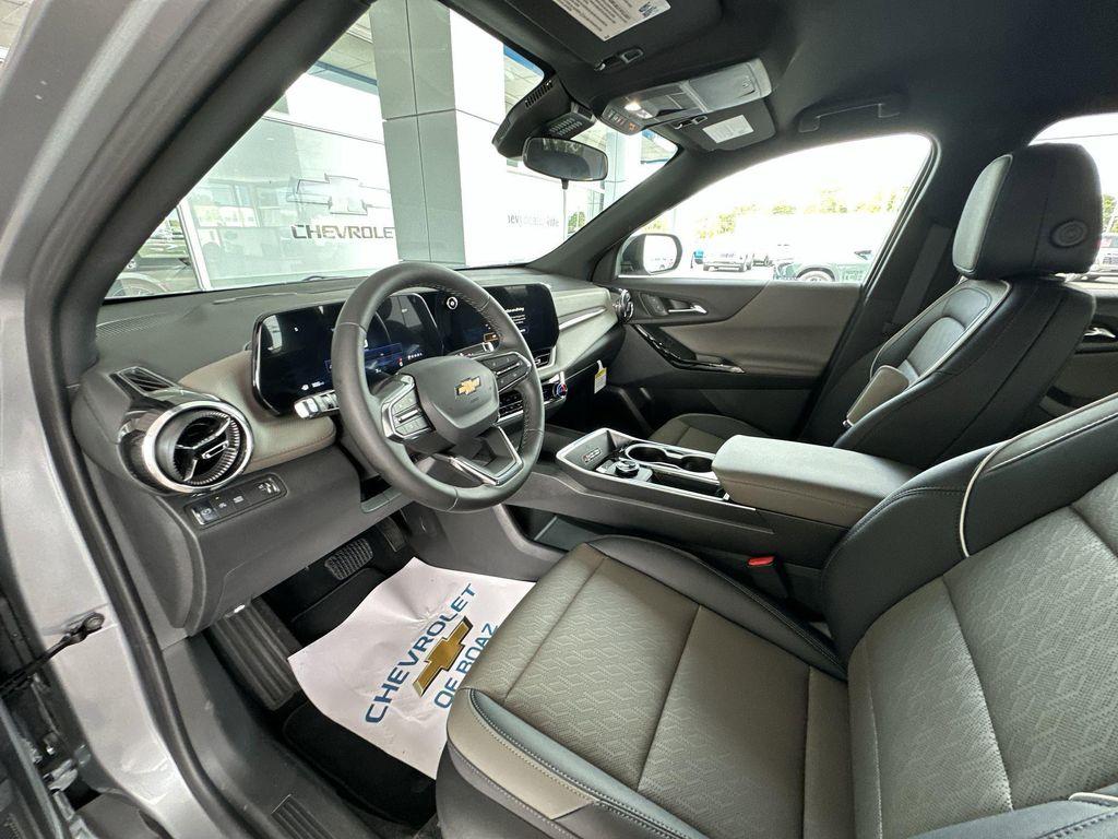 new 2026 Chevrolet Equinox car, priced at $30,889
