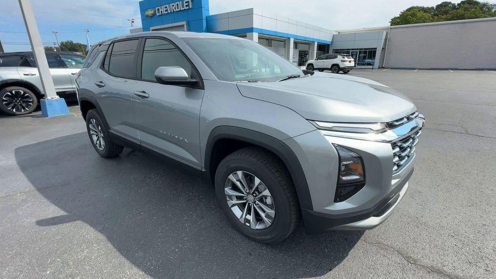 new 2026 Chevrolet Equinox car, priced at $30,889