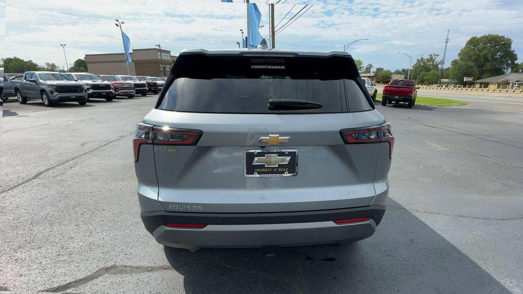 new 2026 Chevrolet Equinox car, priced at $30,889