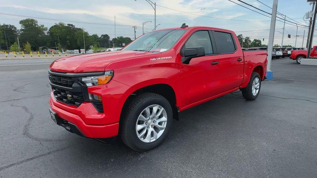 new 2025 Chevrolet Silverado 1500 car, priced at $39,998