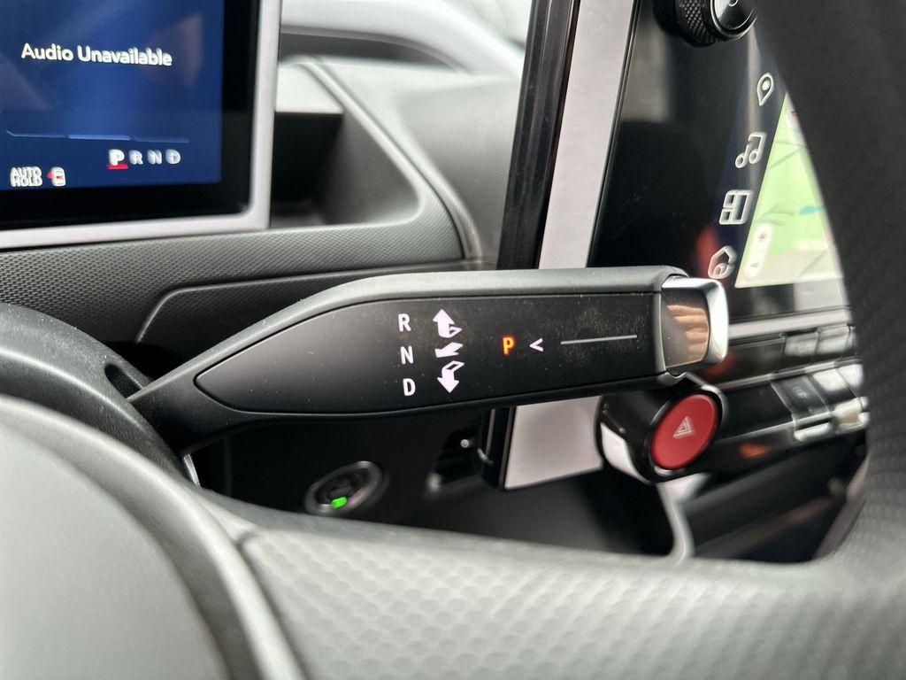 new 2025 Chevrolet BrightDrop 400 car, priced at $45,261