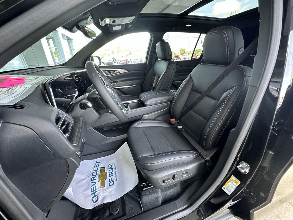 new 2026 Chevrolet Traverse car, priced at $46,180
