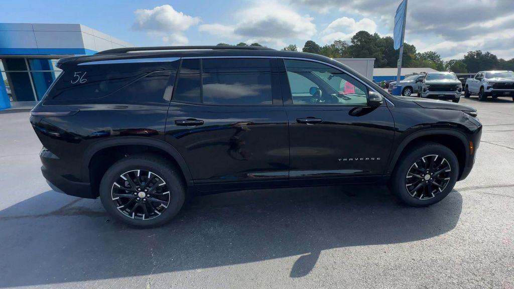 new 2026 Chevrolet Traverse car, priced at $46,180