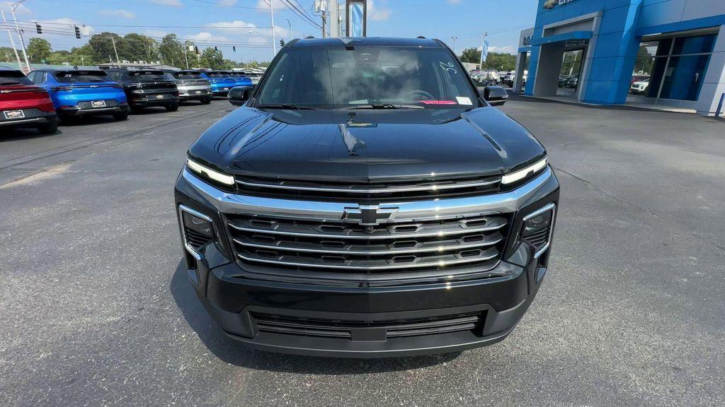 new 2026 Chevrolet Traverse car, priced at $46,180
