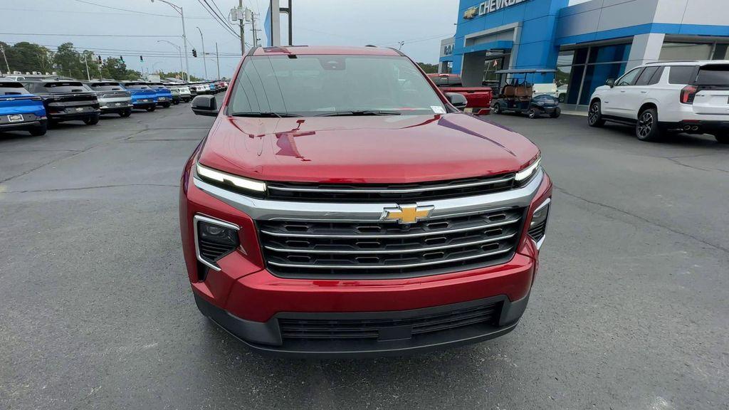 new 2026 Chevrolet Traverse car, priced at $43,880