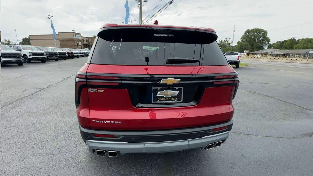 new 2026 Chevrolet Traverse car, priced at $43,880