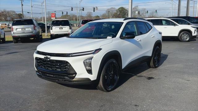 new 2025 Chevrolet Trax car, priced at $25,495