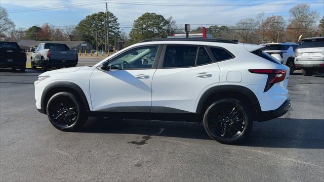 new 2025 Chevrolet Trax car, priced at $25,495