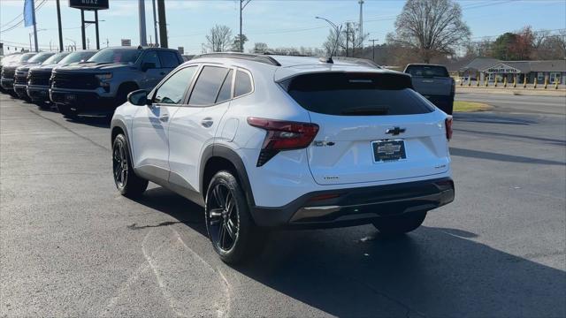 new 2025 Chevrolet Trax car, priced at $25,495