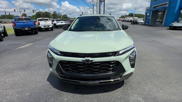 new 2025 Chevrolet Trax car, priced at $27,325
