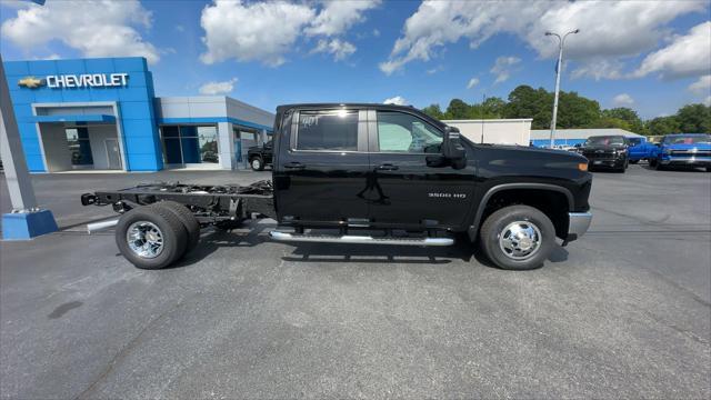 new 2025 Chevrolet Silverado 3500 car, priced at $66,113