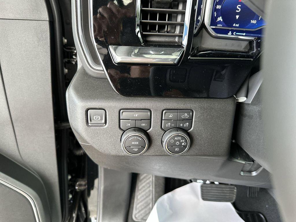 new 2025 Chevrolet Silverado 3500 car, priced at $66,113