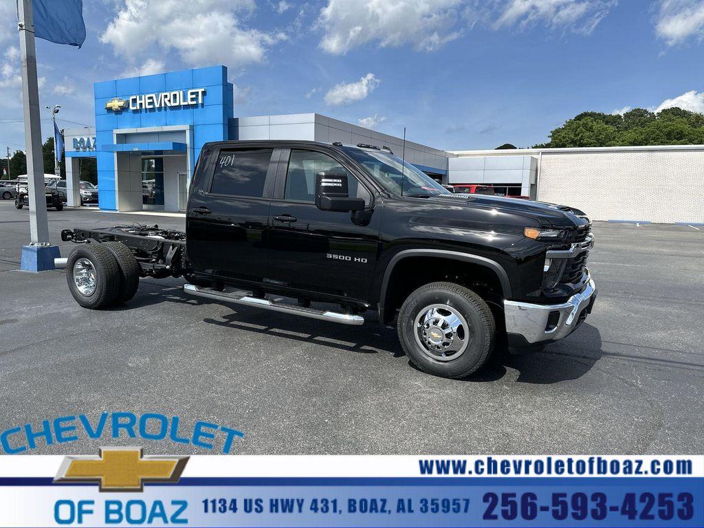 new 2025 Chevrolet Silverado 3500 car, priced at $66,113