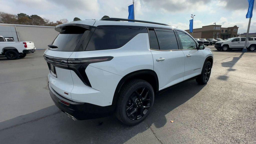 new 2026 Chevrolet Traverse car, priced at $58,255