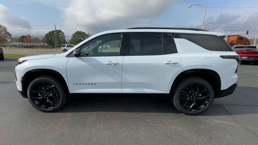 new 2026 Chevrolet Traverse car, priced at $58,255
