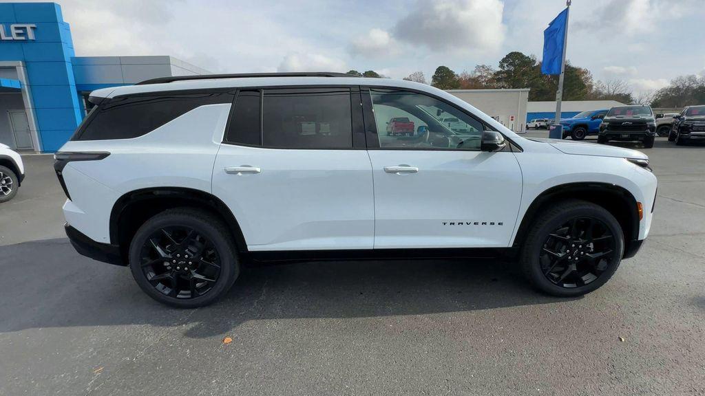 new 2026 Chevrolet Traverse car, priced at $58,255