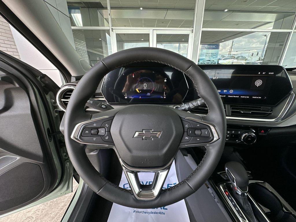 new 2025 Chevrolet Trax car, priced at $25,730