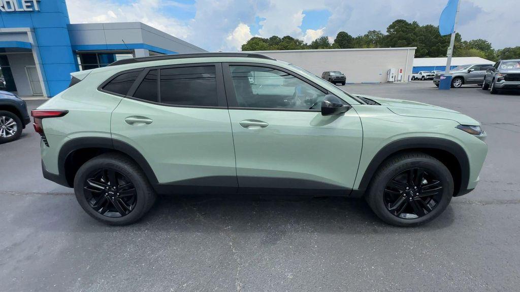 new 2025 Chevrolet Trax car, priced at $25,730