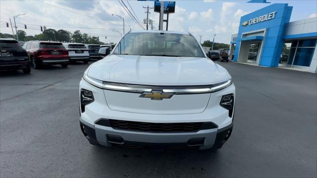 new 2025 Chevrolet Silverado EV car, priced at $68,520