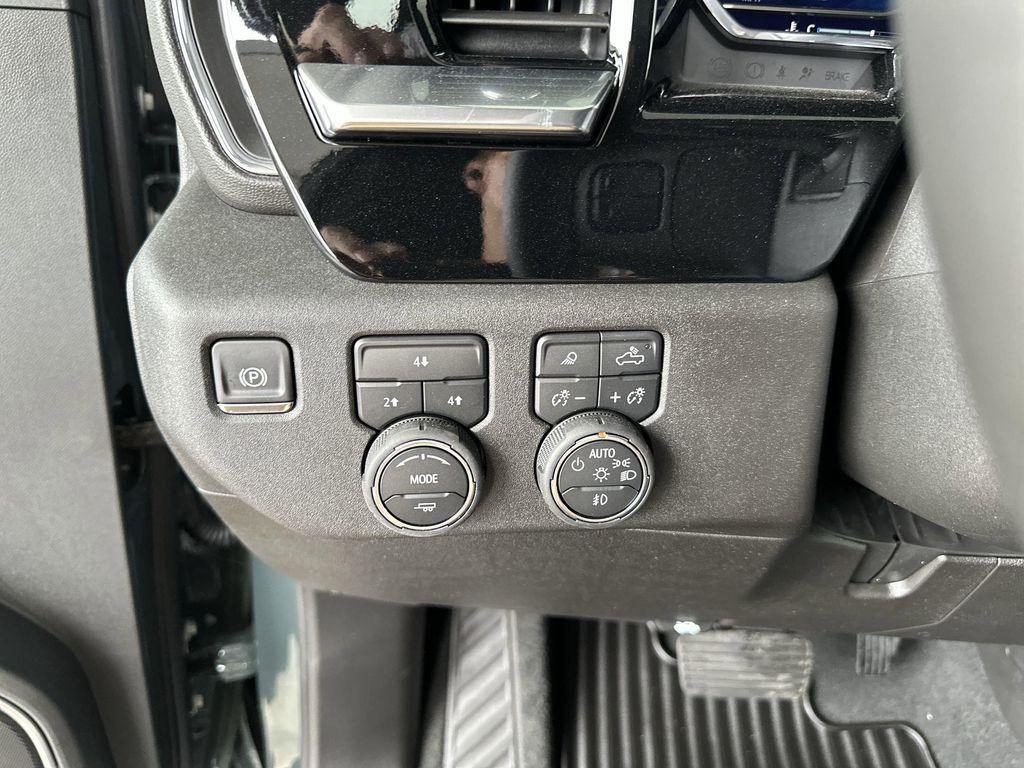 new 2025 Chevrolet Silverado 2500 car, priced at $61,590