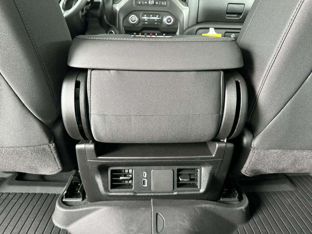 new 2025 Chevrolet Silverado 1500 car, priced at $43,998