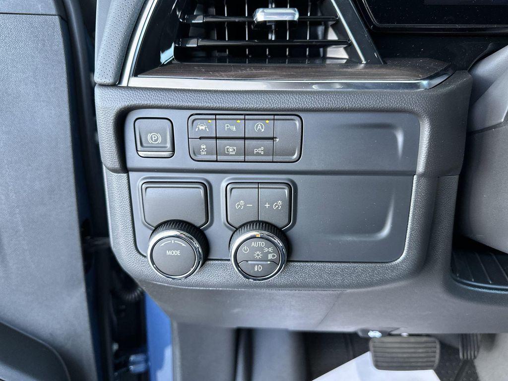 new 2026 Chevrolet Suburban car, priced at $79,401