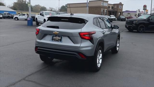 new 2025 Chevrolet Trax car, priced at $21,881