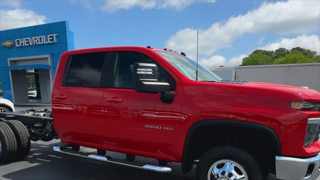new 2025 Chevrolet Silverado 3500 car, priced at $56,658