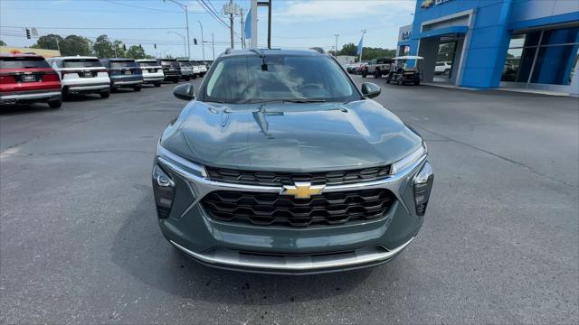 new 2025 Chevrolet Trax car, priced at $24,430