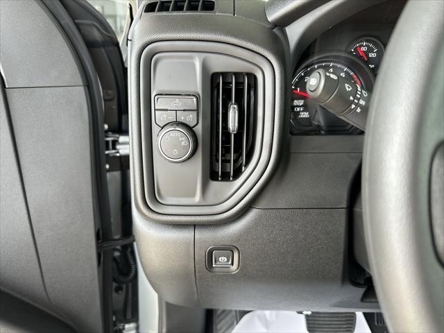 new 2025 Chevrolet Silverado 1500 car, priced at $39,998