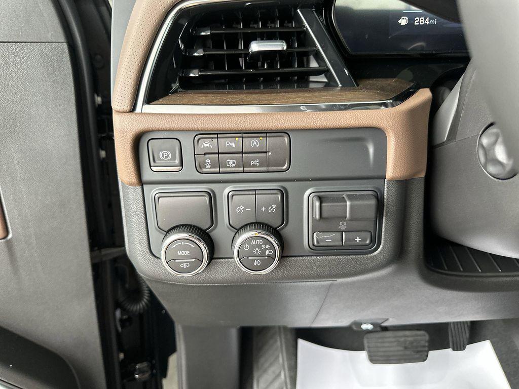 new 2025 Chevrolet Tahoe car, priced at $82,105