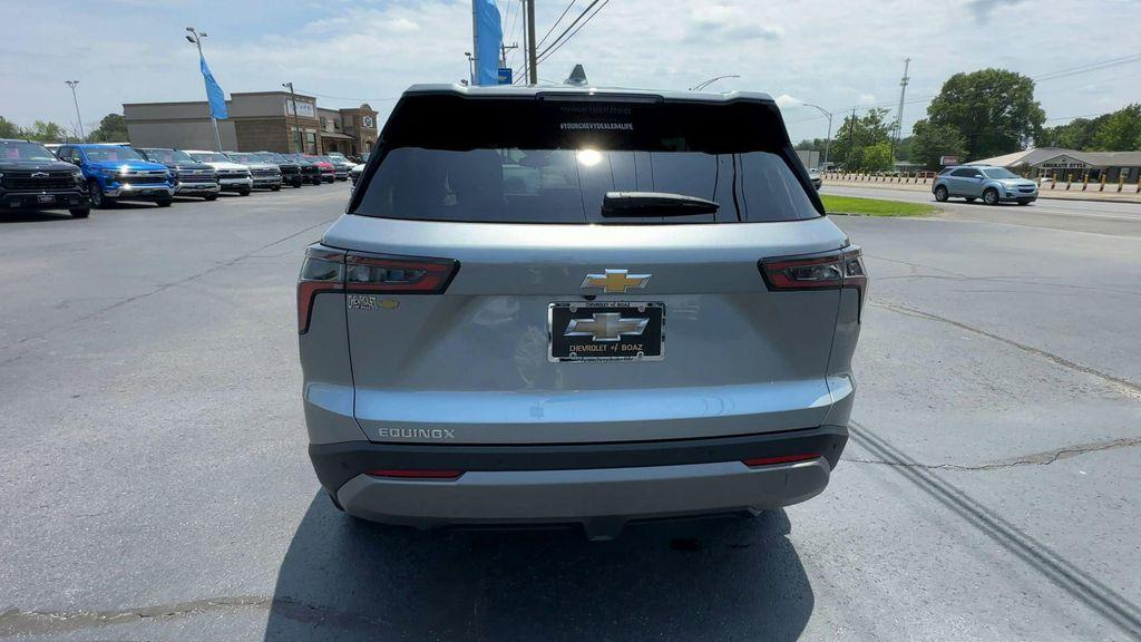 new 2026 Chevrolet Equinox car, priced at $27,888