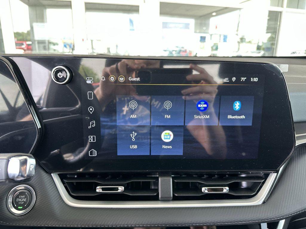 new 2026 Chevrolet Equinox car, priced at $27,888