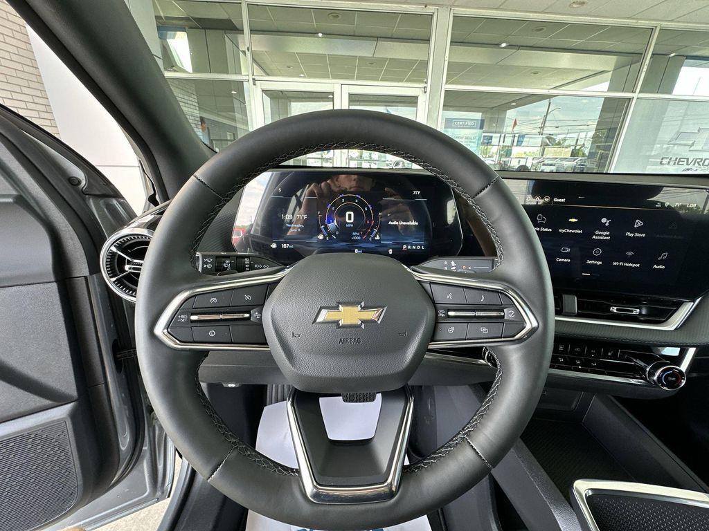 new 2026 Chevrolet Equinox car, priced at $27,888