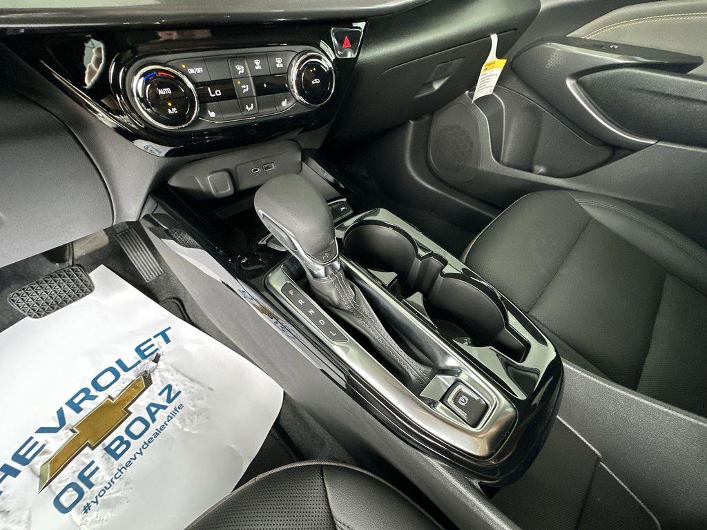 new 2025 Chevrolet Trax car, priced at $27,285