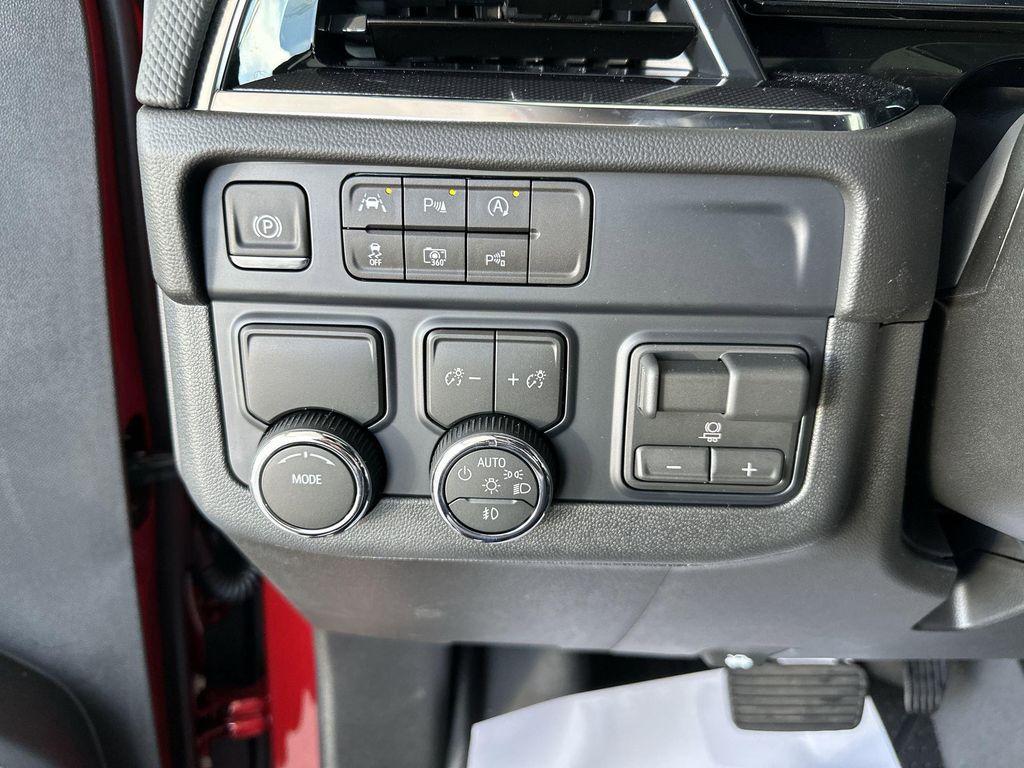 new 2026 Chevrolet Suburban car, priced at $76,084