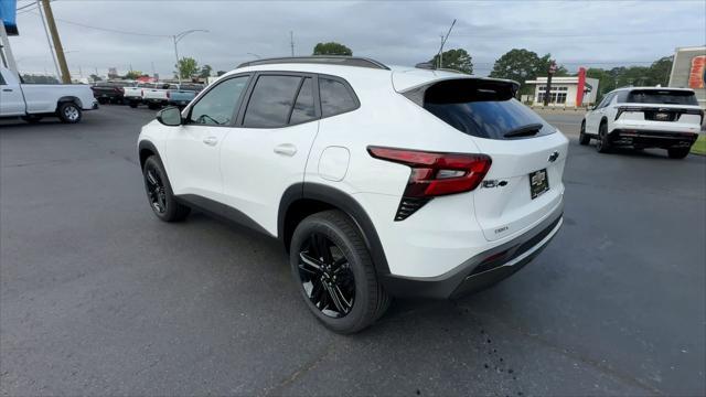 new 2025 Chevrolet Trax car, priced at $27,325