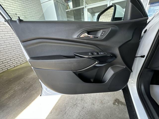 new 2025 Chevrolet Trax car, priced at $24,390