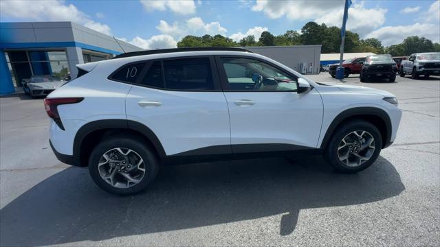 new 2025 Chevrolet Trax car, priced at $24,390