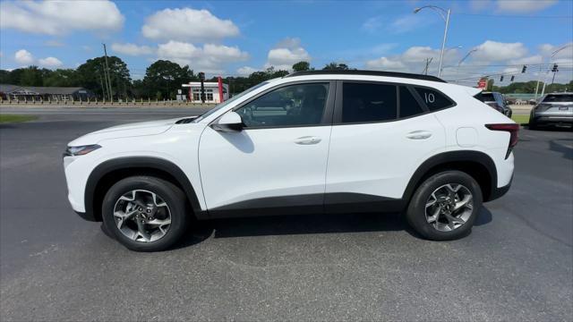 new 2025 Chevrolet Trax car, priced at $24,390