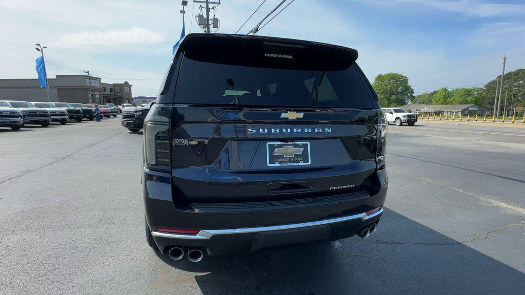 new 2025 Chevrolet Suburban car, priced at $70,860