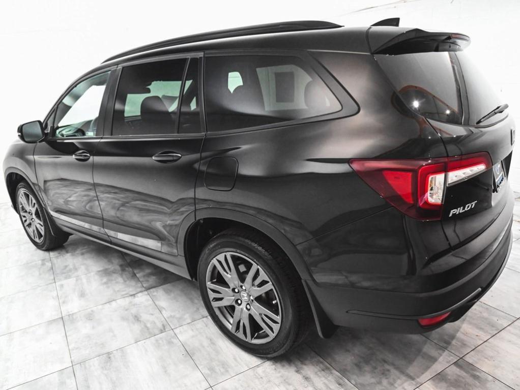 used 2022 Honda Pilot car, priced at $28,990