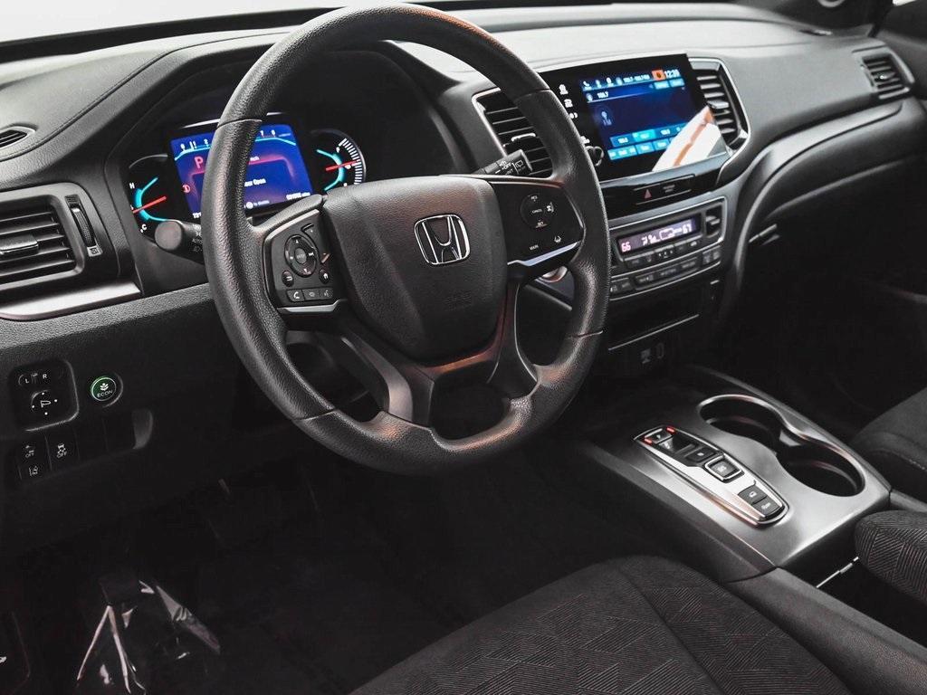 used 2022 Honda Pilot car, priced at $28,990