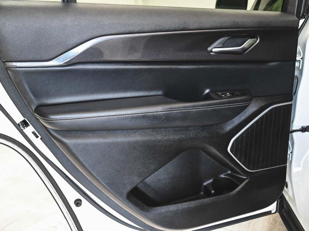 used 2022 Jeep Grand Cherokee L car, priced at $29,890